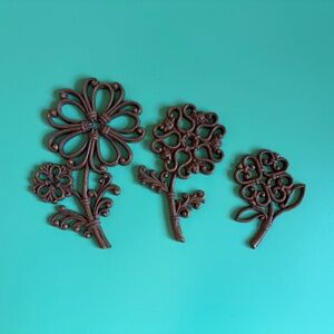 Homco vintage wall flowers - perfect for gallery wall!